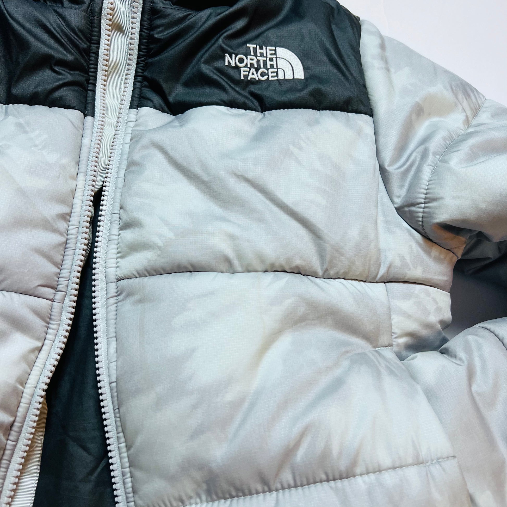 Damen The North Face Saikuru Jacke Cropped Tie Dye grau S - Cats on Stacks VNTG