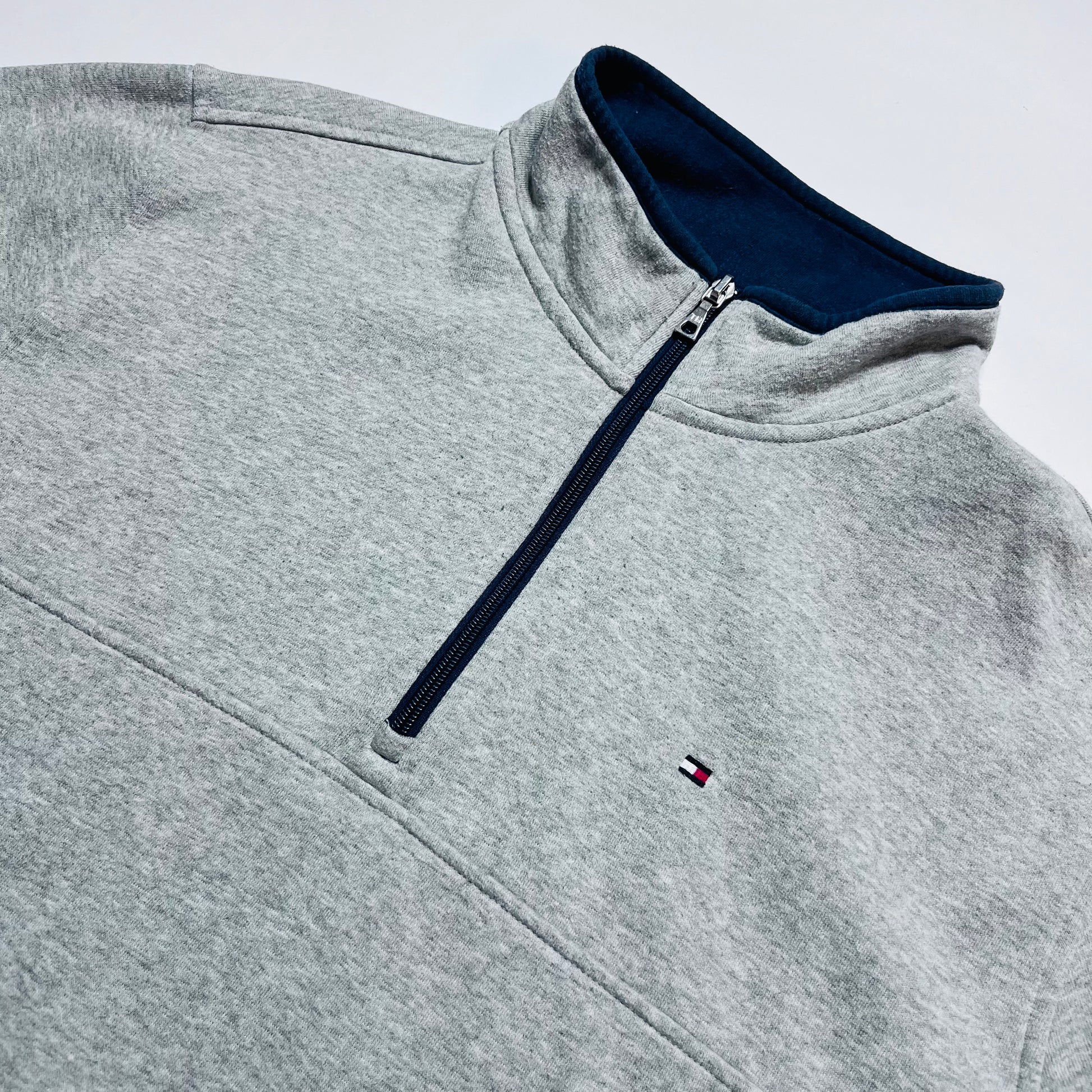 Tommy Hilfiger Golf Vintage 2000s Y2K 3/4 Zip Pullover grau L / XL - Cats on Stacks VNTG