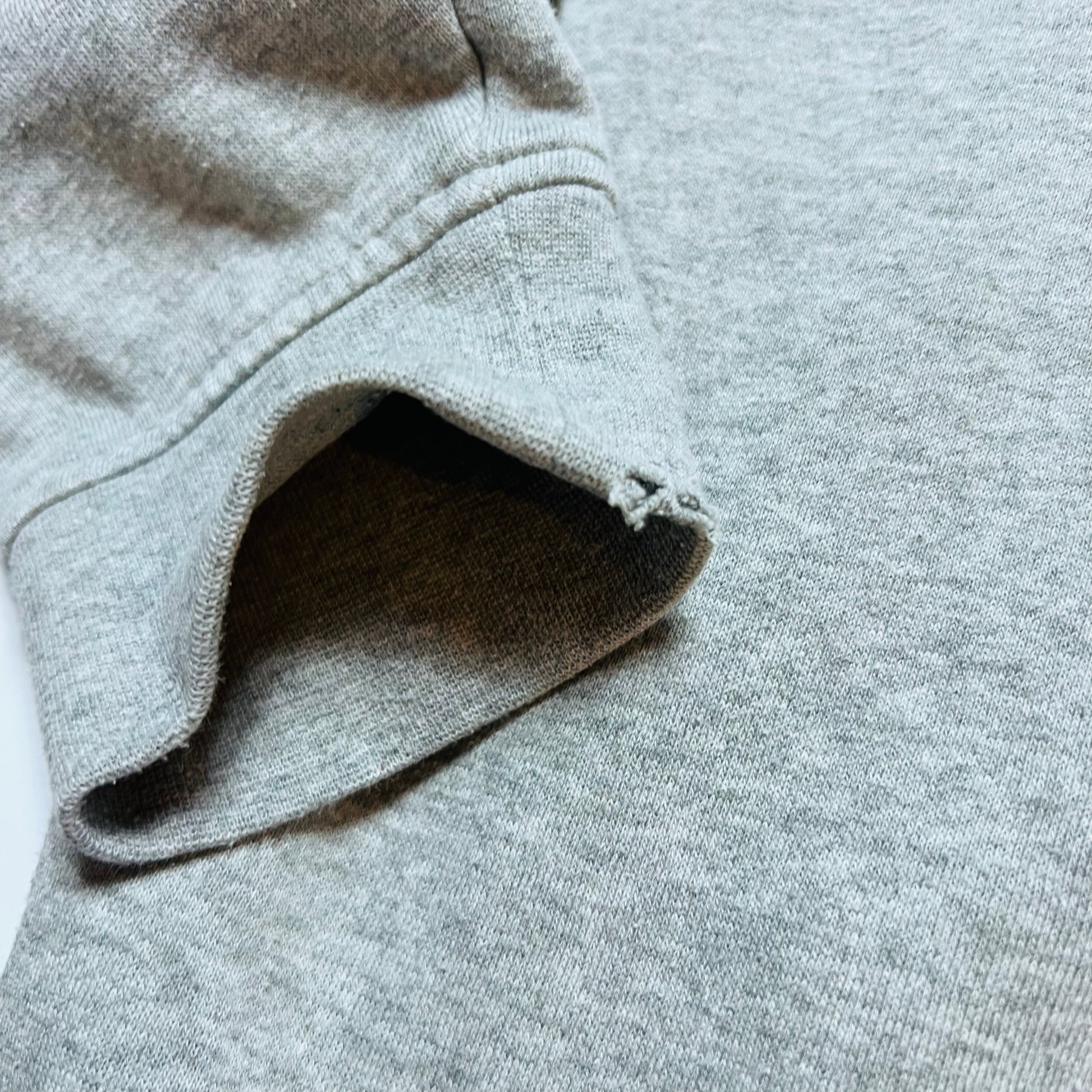 Tommy Hilfiger Golf Vintage 2000s Y2K 3/4 Zip Pullover grau L / XL - Cats on Stacks VNTG