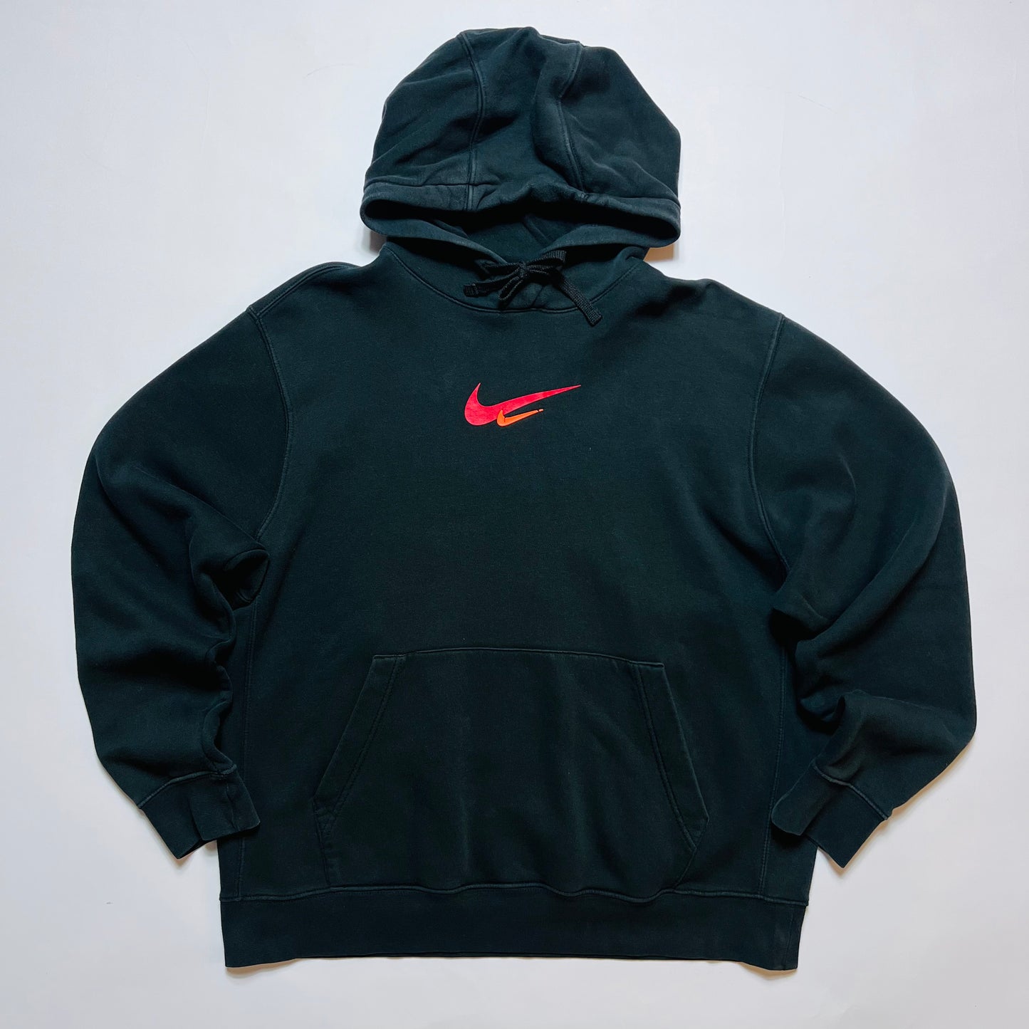 Nike Air Max 720 Center Swoosh Hoodie schwarz L - Cats on Stacks VNTG