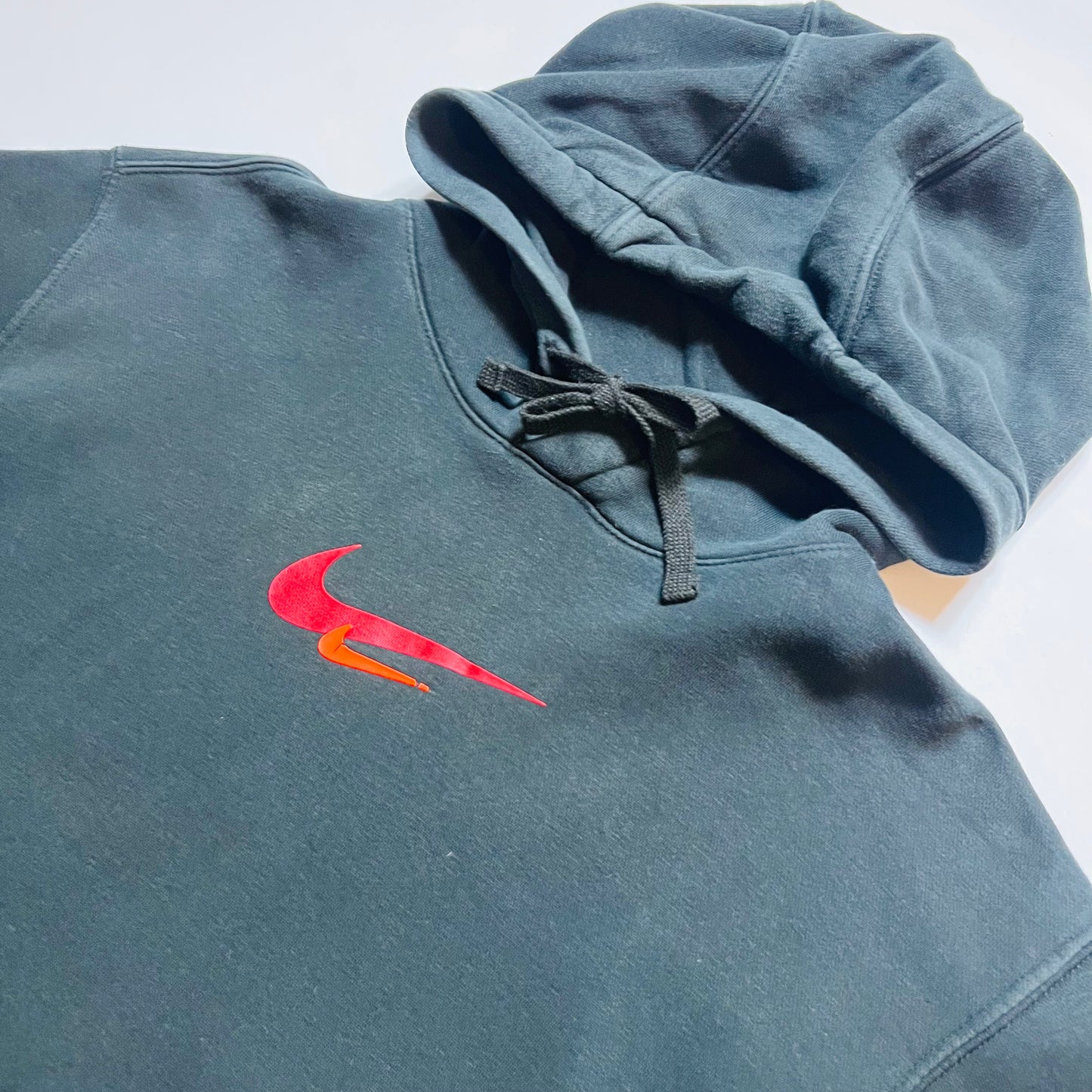 Nike Air Max 720 Center Swoosh Hoodie schwarz L - Cats on Stacks VNTG