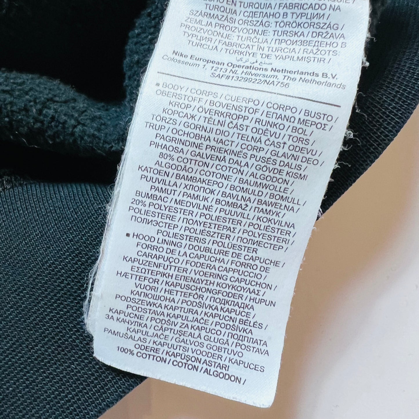 Nike Air Max 720 Center Swoosh Hoodie schwarz L - Cats on Stacks VNTG