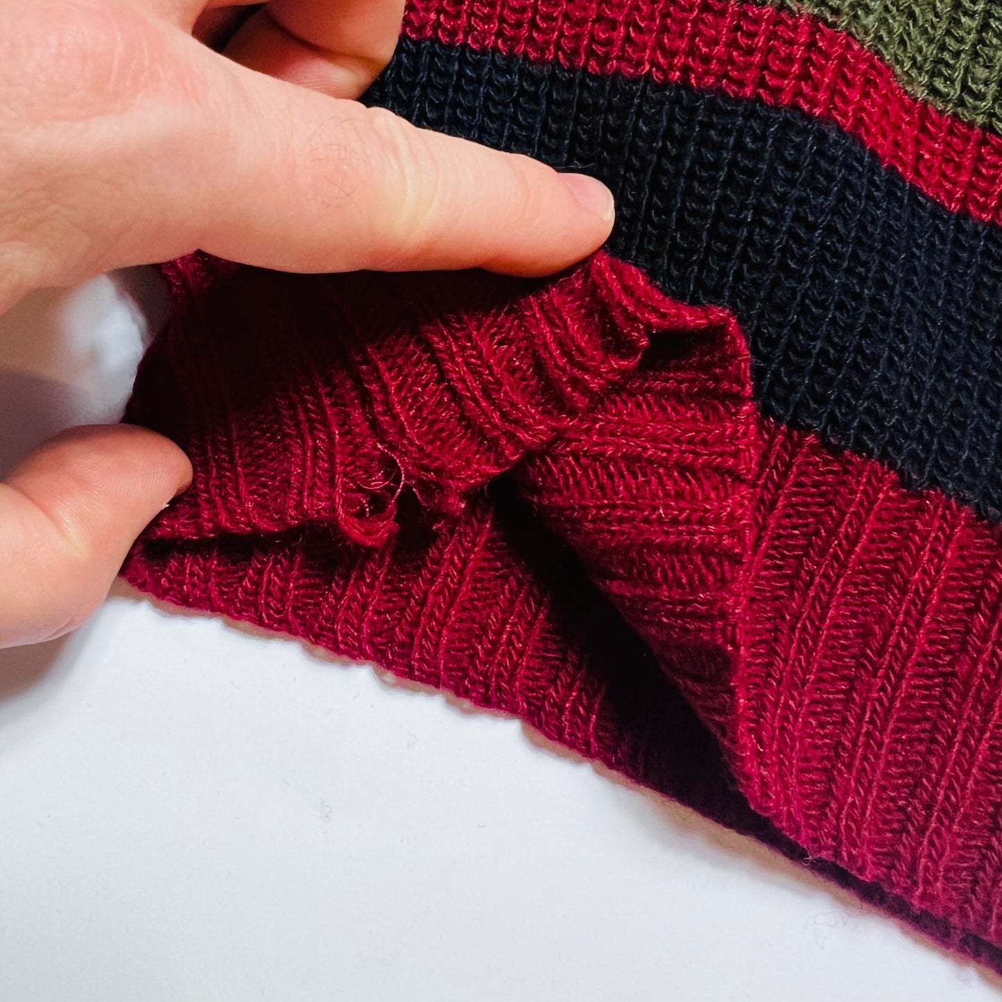 Wrangler Vintage 90s Strickpullover dunkelrot M / L - Cats on Stacks VNTG