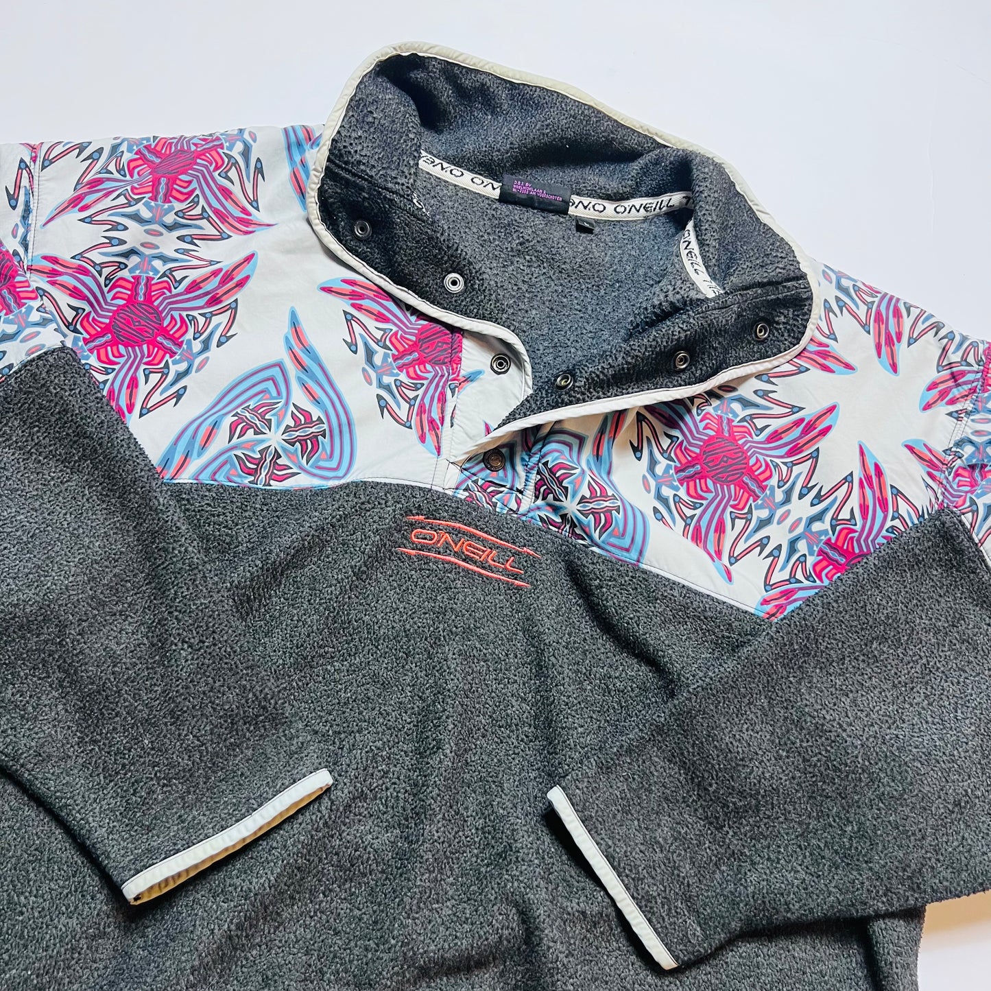 Oneill Vintage 90s "Winter Flower" Outdoor Fleece Pullover grau XL / XXL - Cats on Stacks VNTG