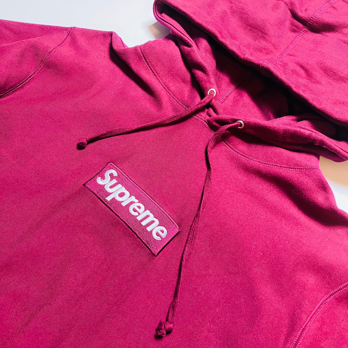 Supreme Box Logo Hoodie weinrot XL - Cats on Stacks VNTG