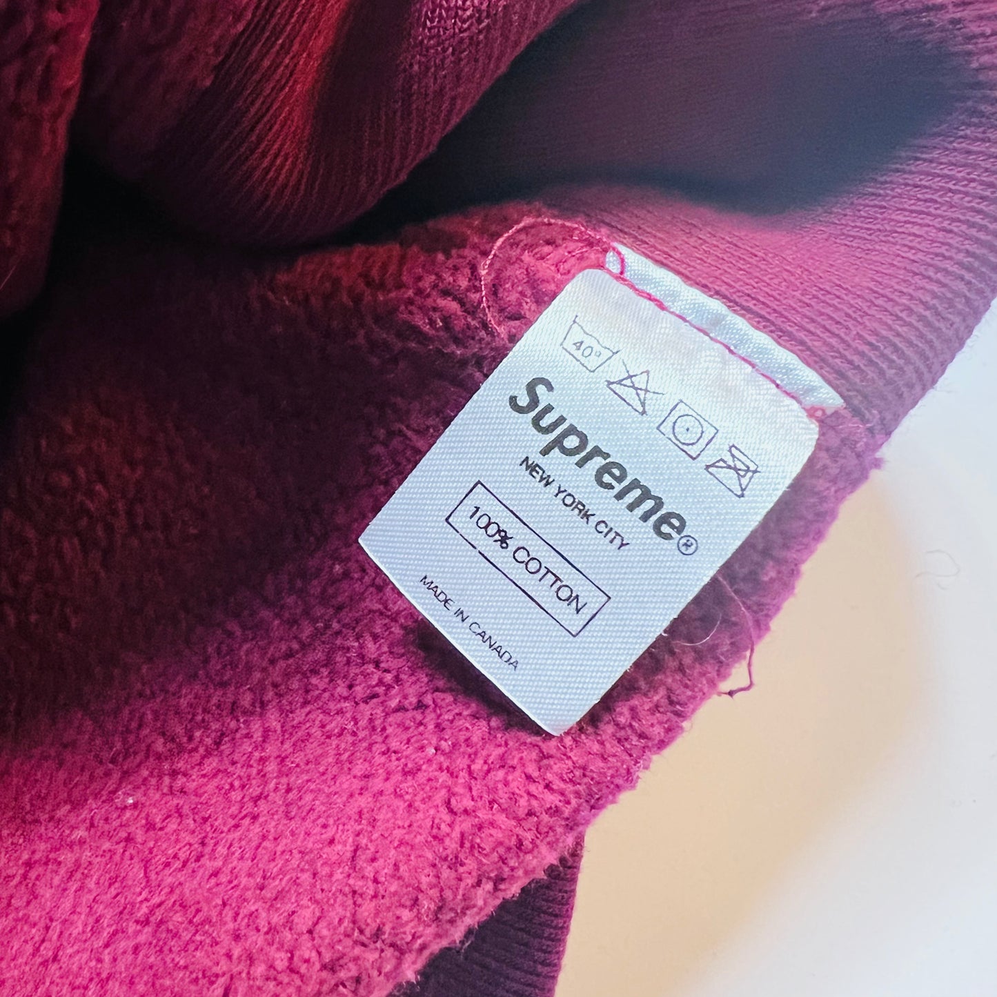 Supreme Box Logo Hoodie weinrot XL - Cats on Stacks VNTG