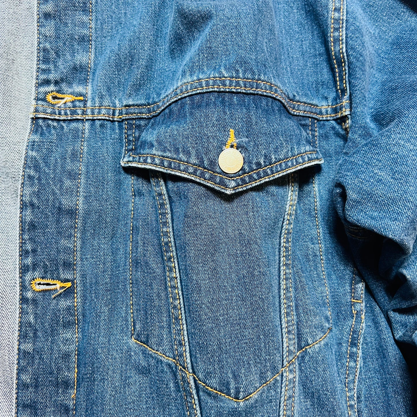 Pull & Bear Western Style Jeansjacke Boxy Fit blau L / XL - Cats on Stacks VNTG