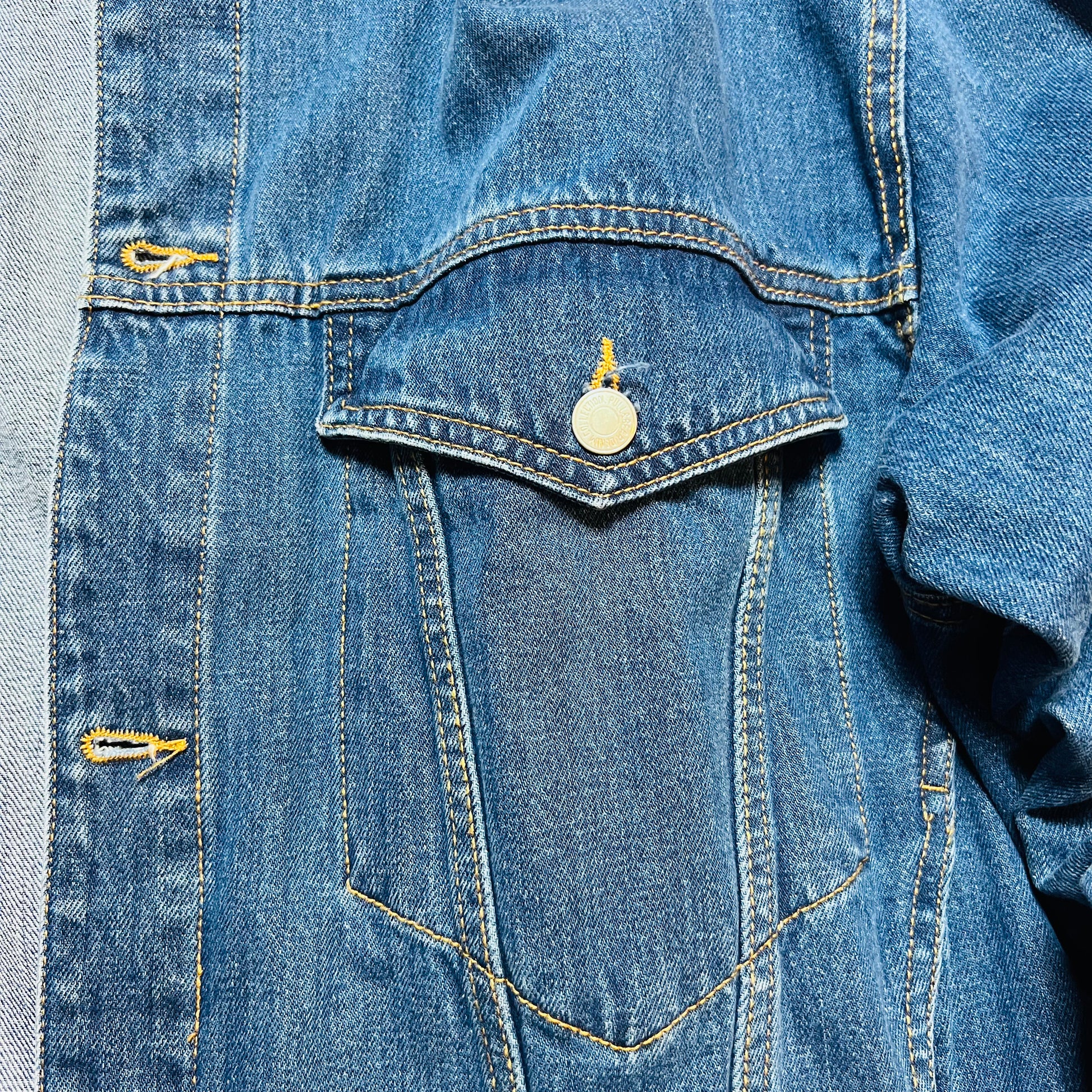 Pull & Bear Western Style Jeansjacke Boxy Fit blau L / XL - Cats on Stacks VNTG