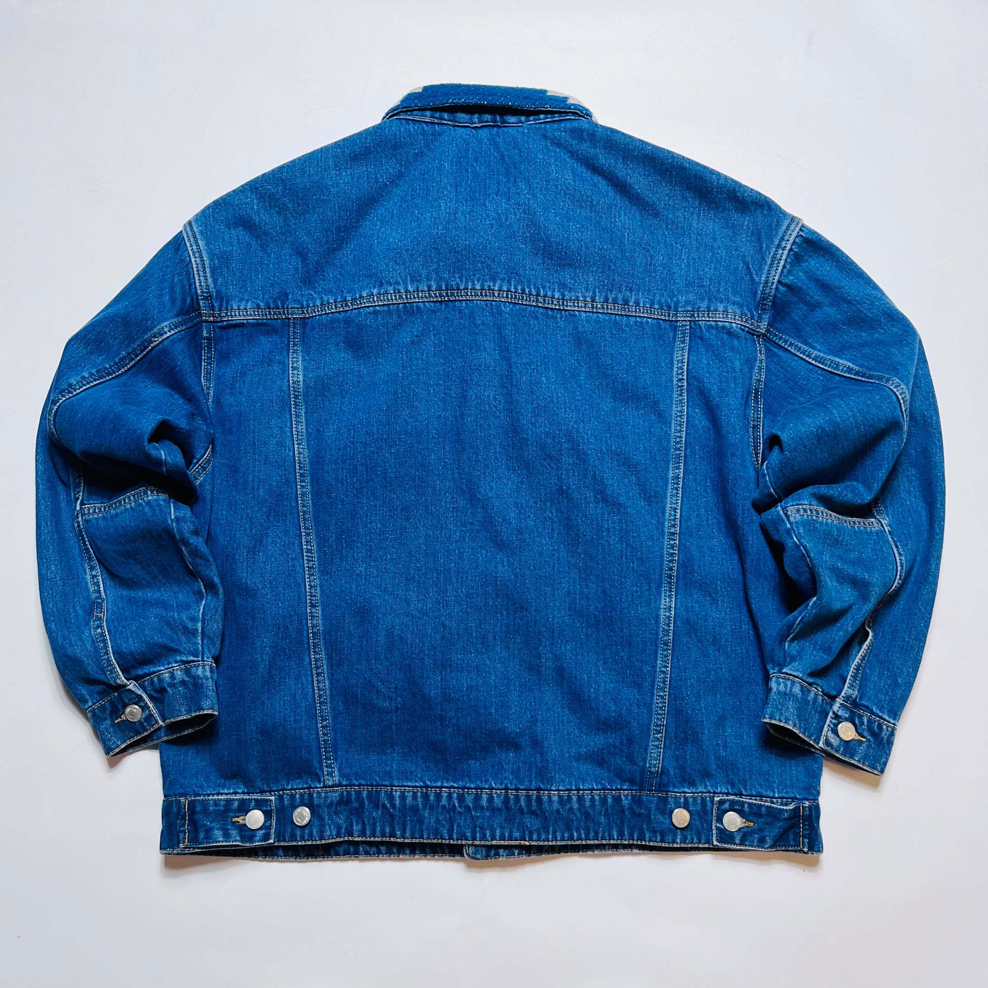 Pull & Bear Western Style Jeansjacke Boxy Fit blau L / XL - Cats on Stacks VNTG