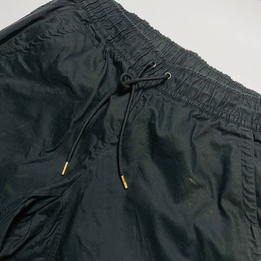 Nike F.C. Cargo Pants Hose Tapered Fit schwarz L - Cats on Stacks VNTG