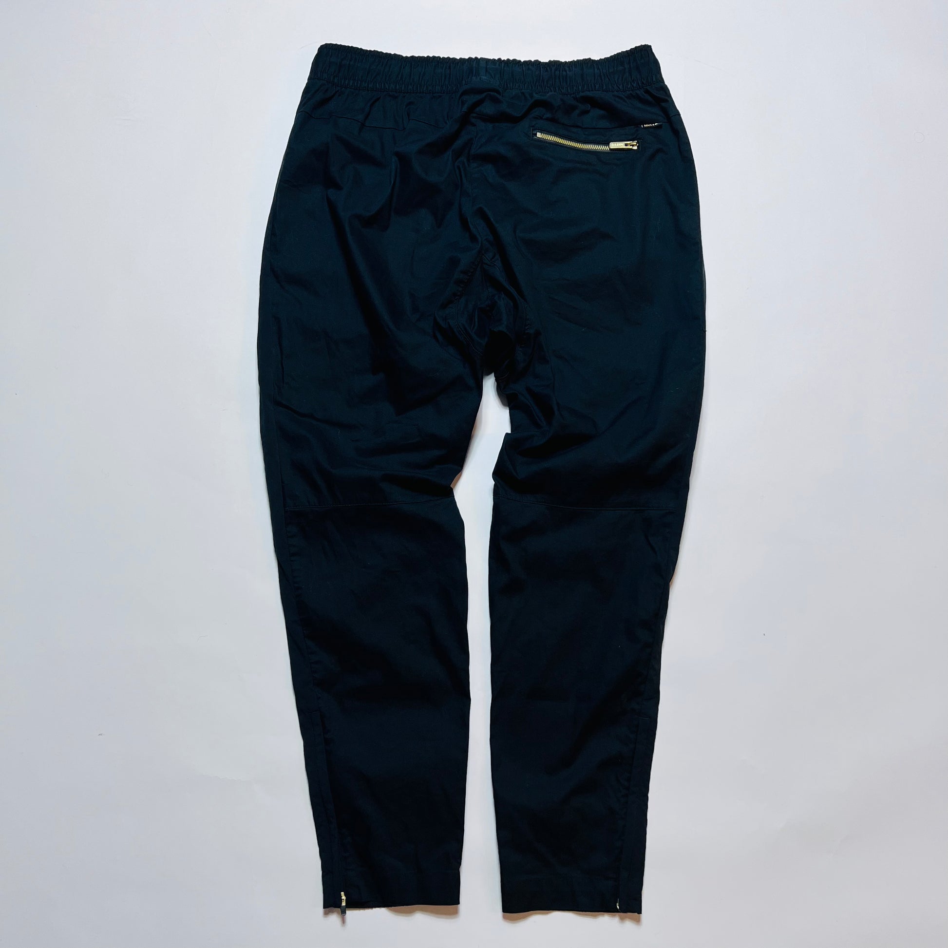 Nike F.C. Cargo Pants Hose Tapered Fit schwarz L - Cats on Stacks VNTG
