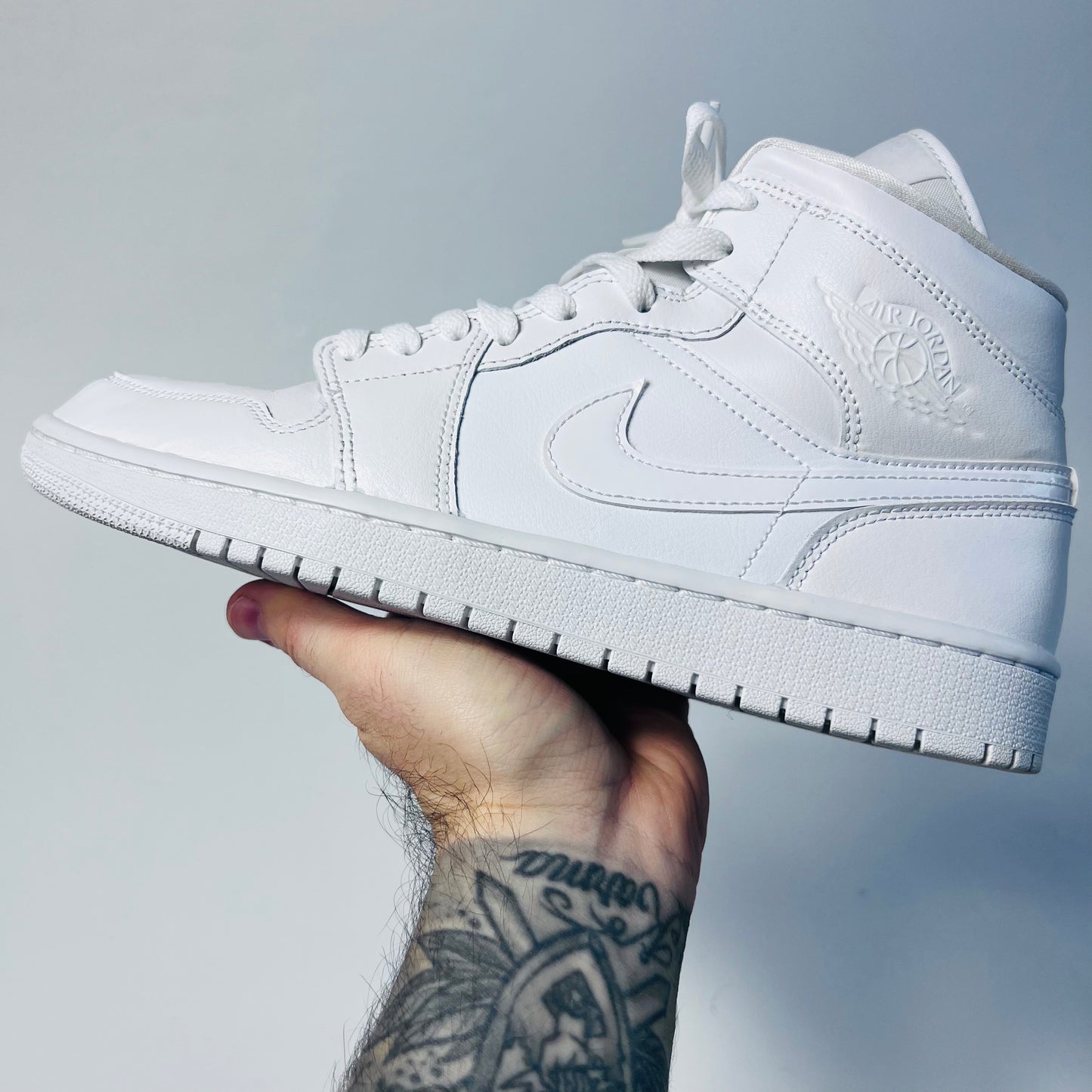 Air Jordan 1 Mid "Tripple White" weiß DV0991-111 Größe 42,5