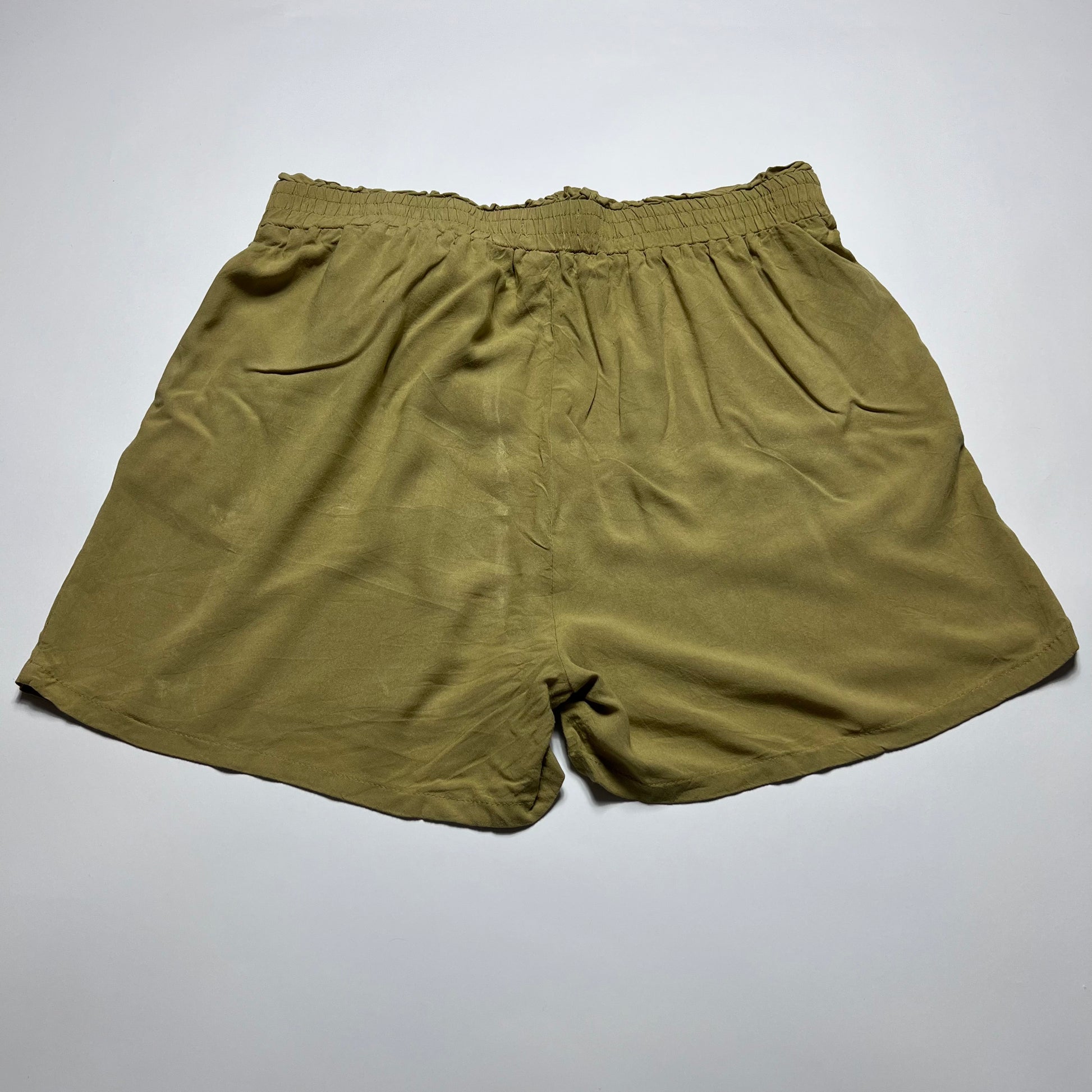 Urban Surface Oliv Comfy Shorts M / L - Cats on Stacks VNTG