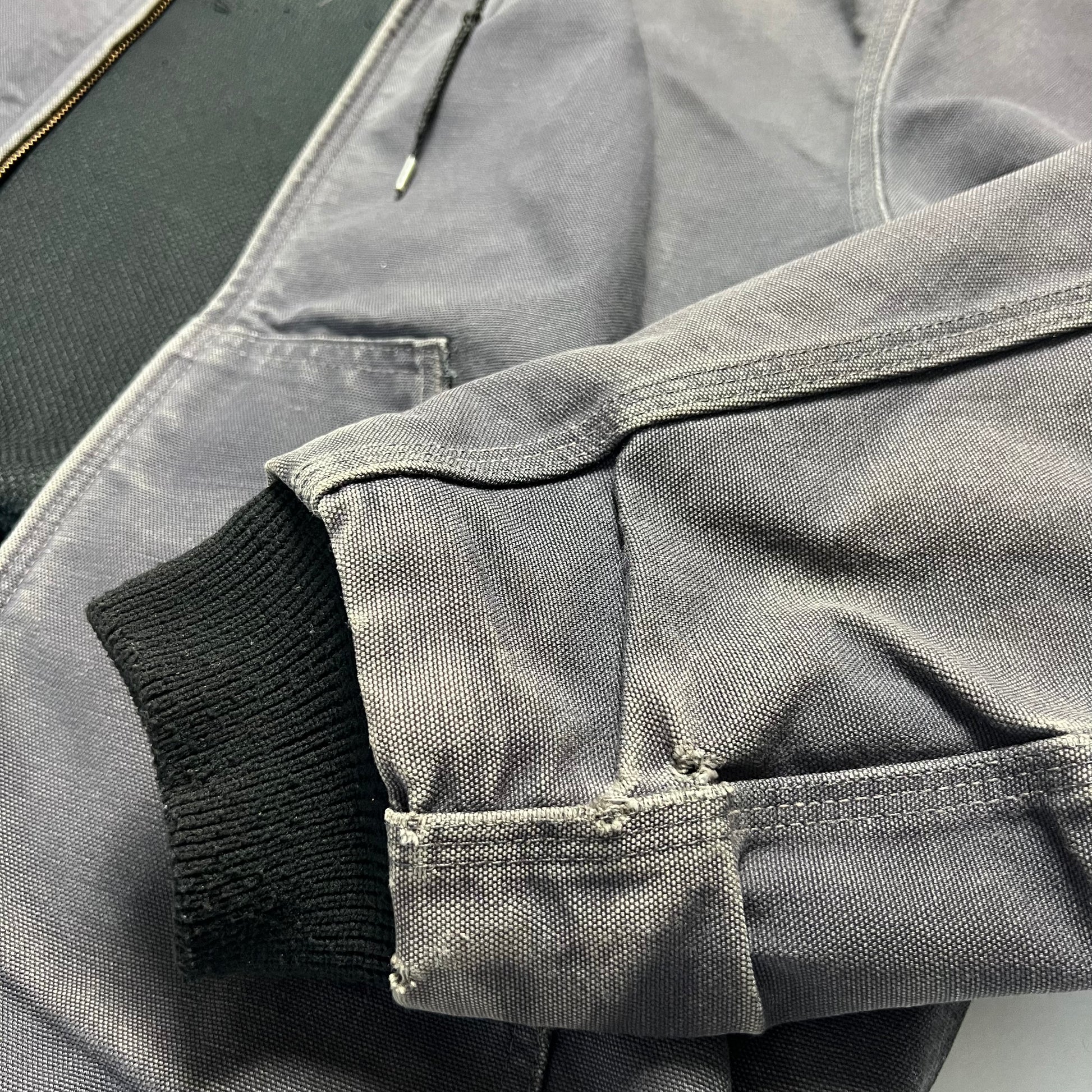 Vintage Carhartt Gray Denim Workwear Jacke XL - Cats on Stacks VNTG