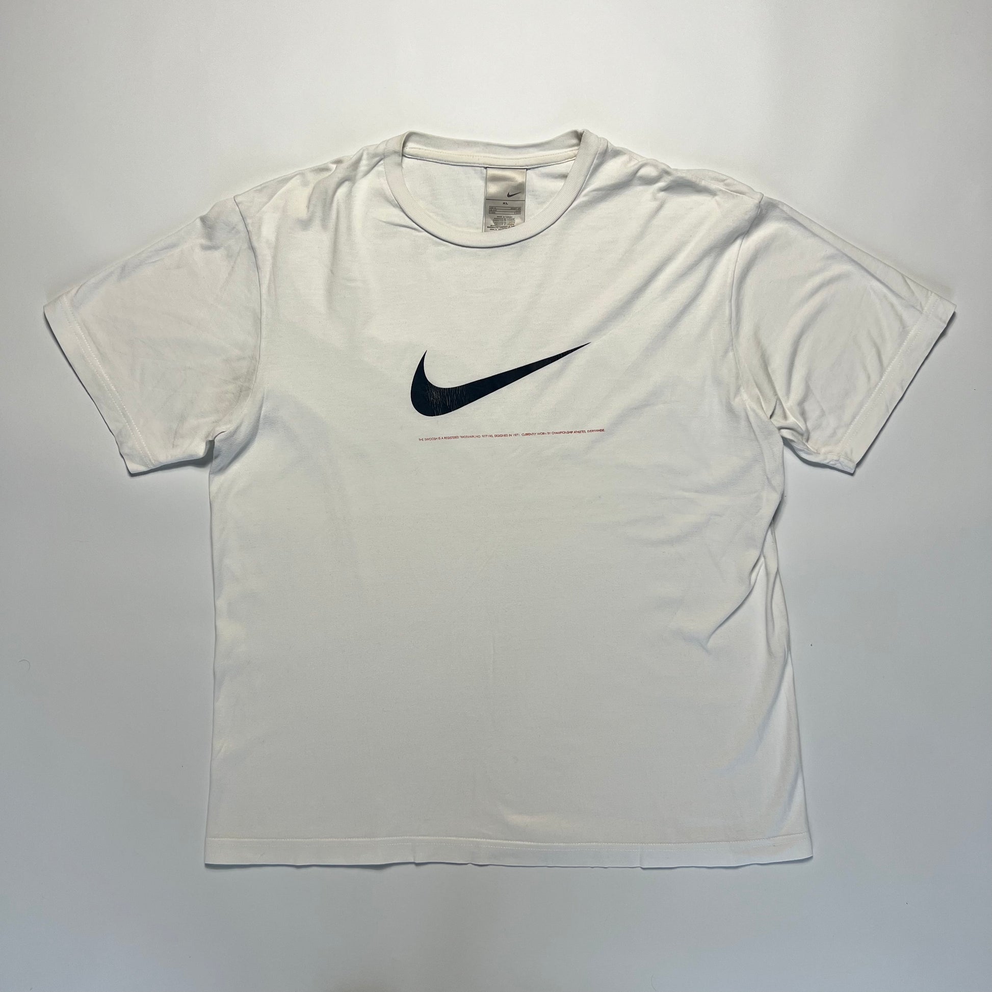 Vintage Y2K Nike Big Swoosh White T-Shirt L / XL - Cats on Stacks VNTG