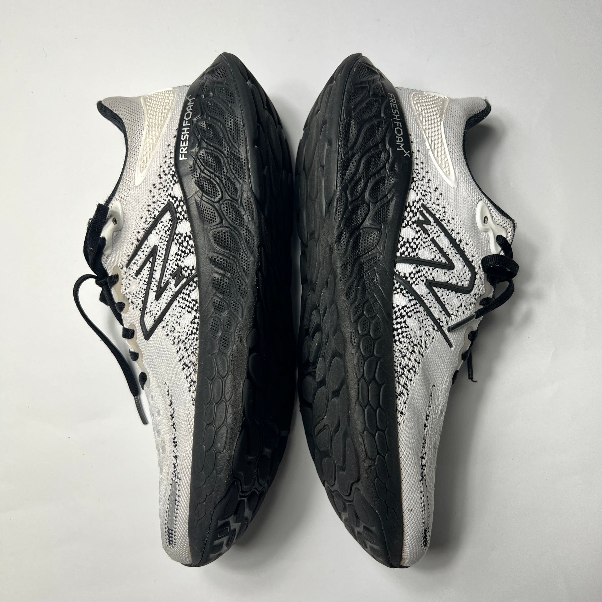 New Balance Fresh Foam X 1080 v12 42,5 / M1080X12 - Cats on Stacks VNTG