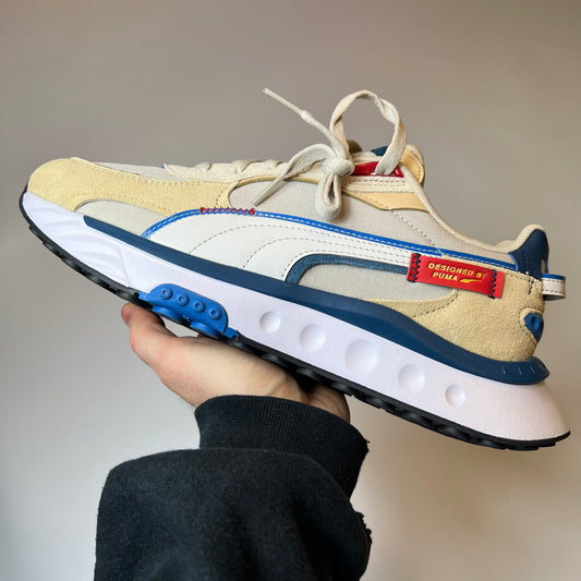 Puma Wild Rider Displaced Sand 41 / 384622-01 - Cats on Stacks VNTG