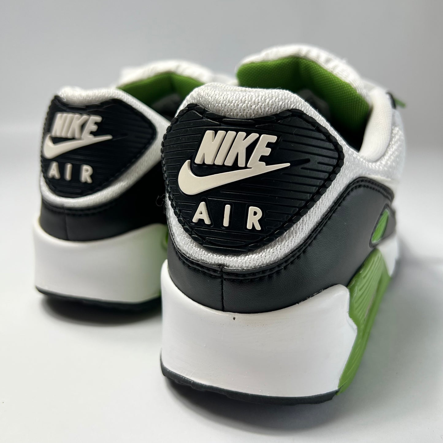 Nike Air Max 90 Recraft Chlorophyll Green 42 / CT4352-102 - Cats on Stacks VNTG