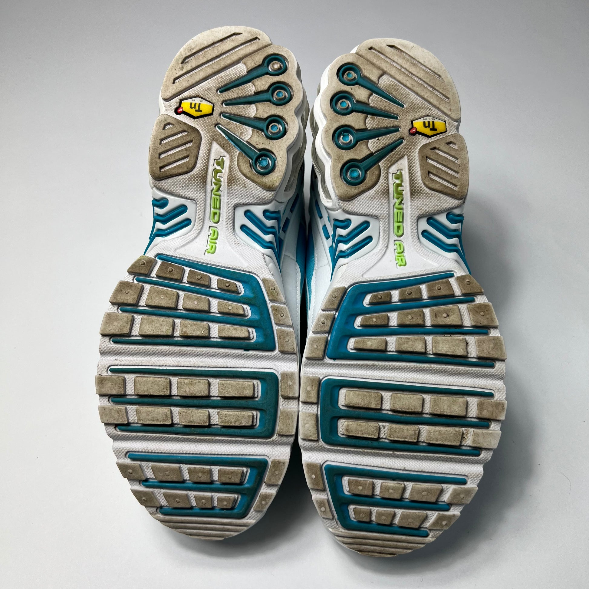 Nike Air Max Plus 3 Weiß Aquamarin 42,5 / DM2835-100 - Cats on Stacks VNTG