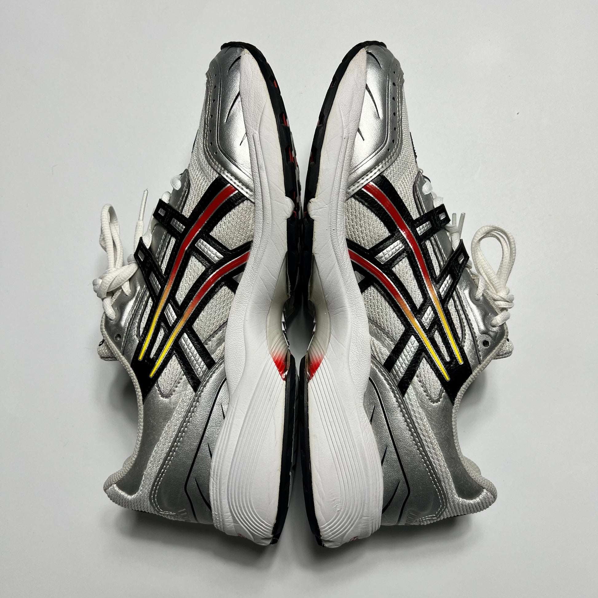 Asics Gel-1090 Silver Red 43 / 1021A285-100 - Cats on Stacks VNTG