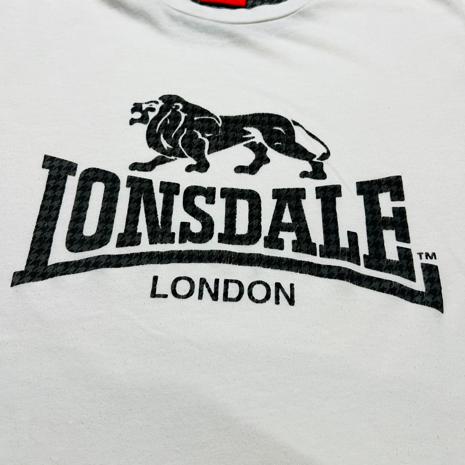 Y2K Londsdale London White Box Sport T-Shirt XL - Cats on Stacks VNTG